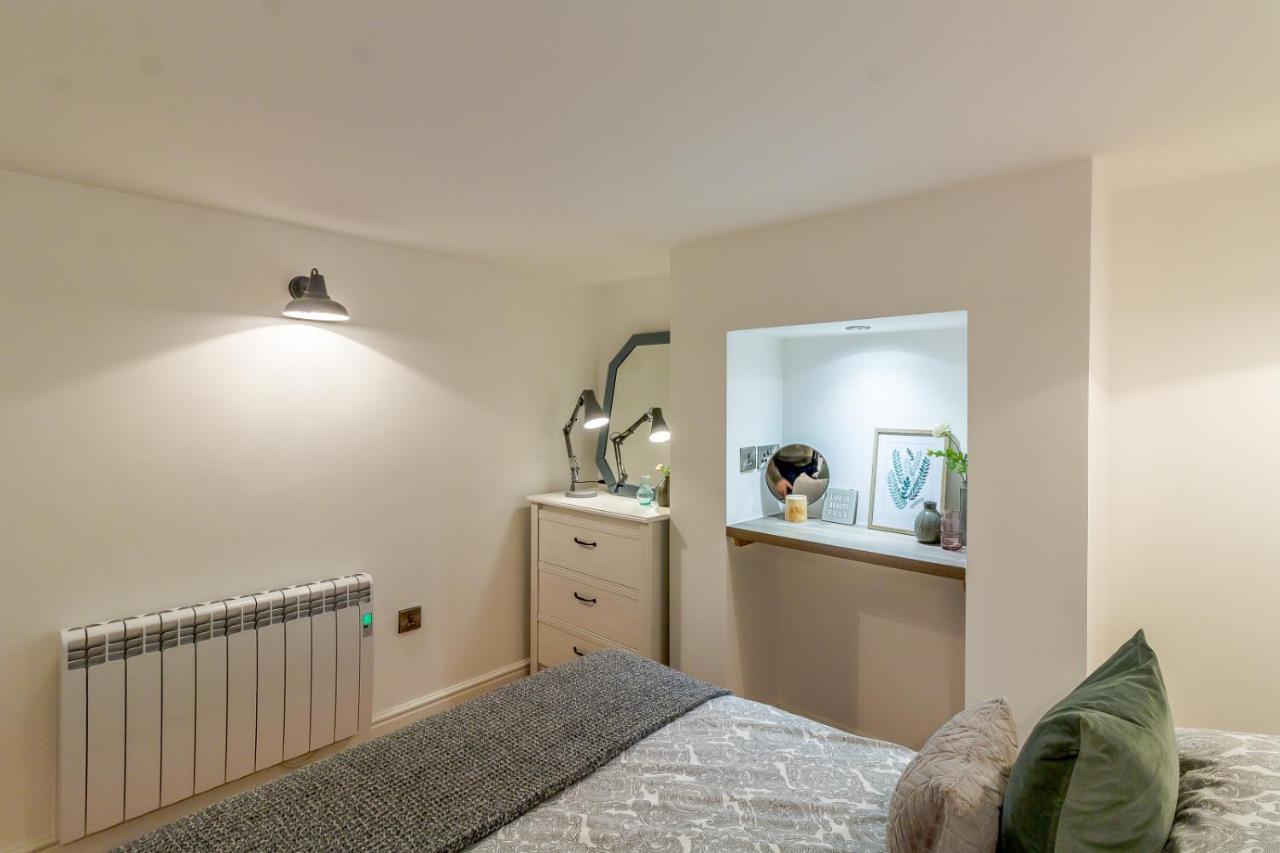 Beautiful 1 Bed Apartment In The Heart Of Matlock マトロック エクステリア 写真